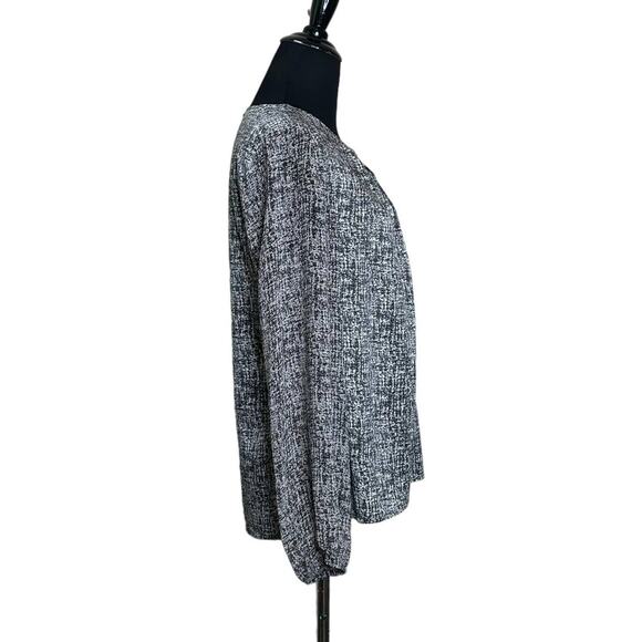 Ann Taylor black gray printed long sleeves blouse size MP - Picture 9 of 10